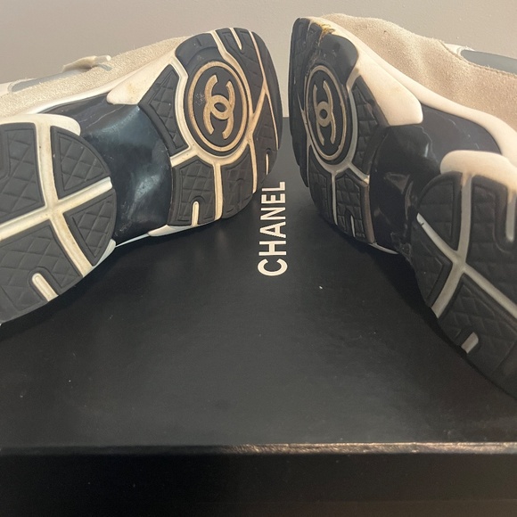 CHANEL White and Blue Sneakers with Cushioned Soles - Picture 9 of 12